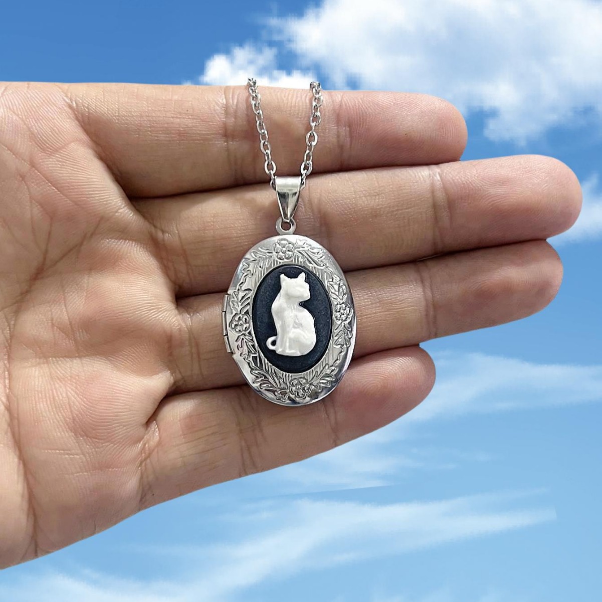 Vintage Fashion Store - Vintage Cat Pendant Necklaces for Women