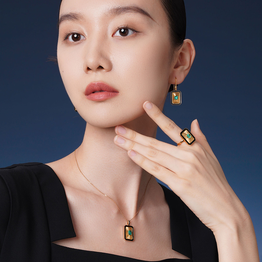 Young Vintage Luxury Green Sap - Vintage Fashion Earrings recension och pris